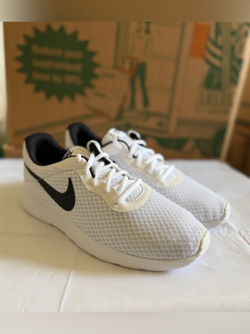 Nike men’s Tanjun new in original box